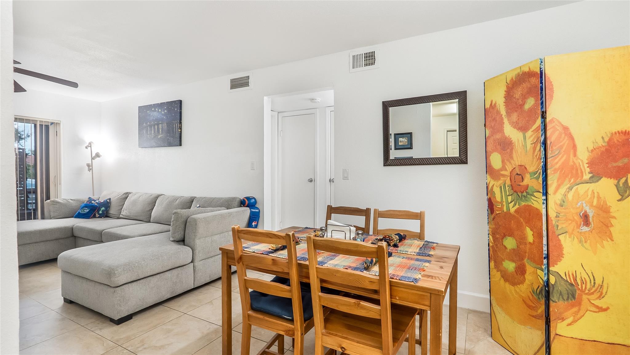 SAVANNAH AT RIVERSIDE CON - Residential