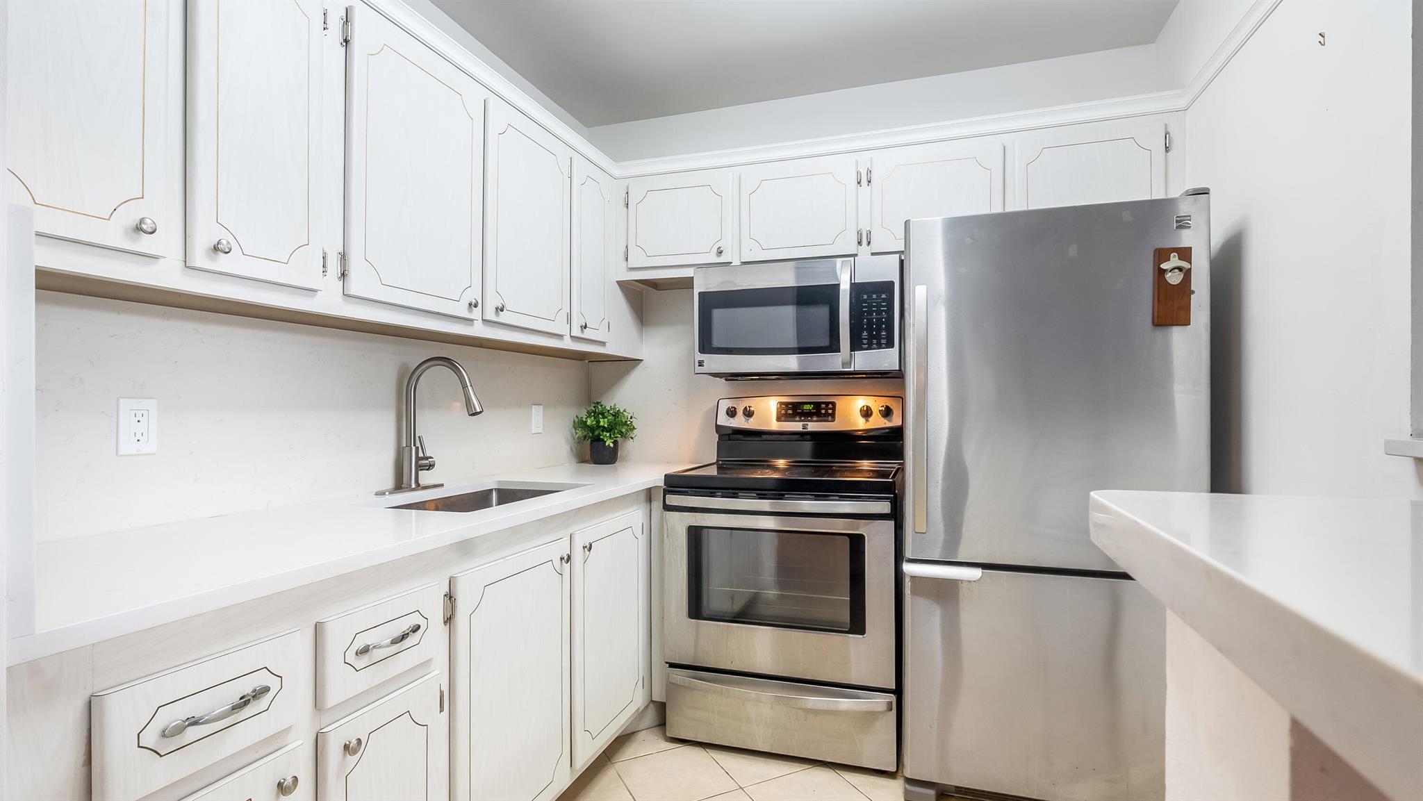 MARKHAM D CONDO - Residential