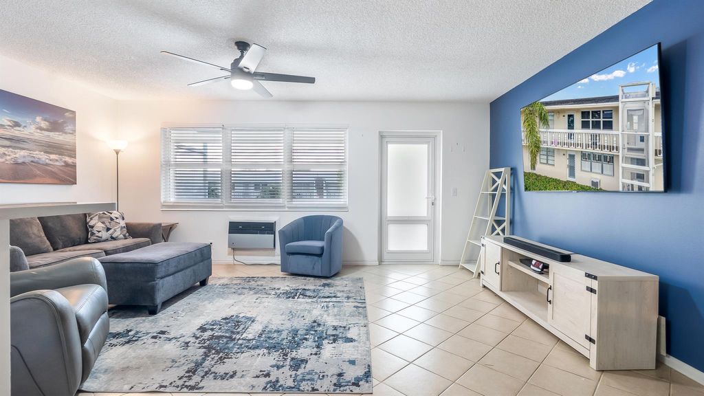 Photo of 77 Markham D E #77, Deerfield Beach, FL 33442 (MLS # R11148574)