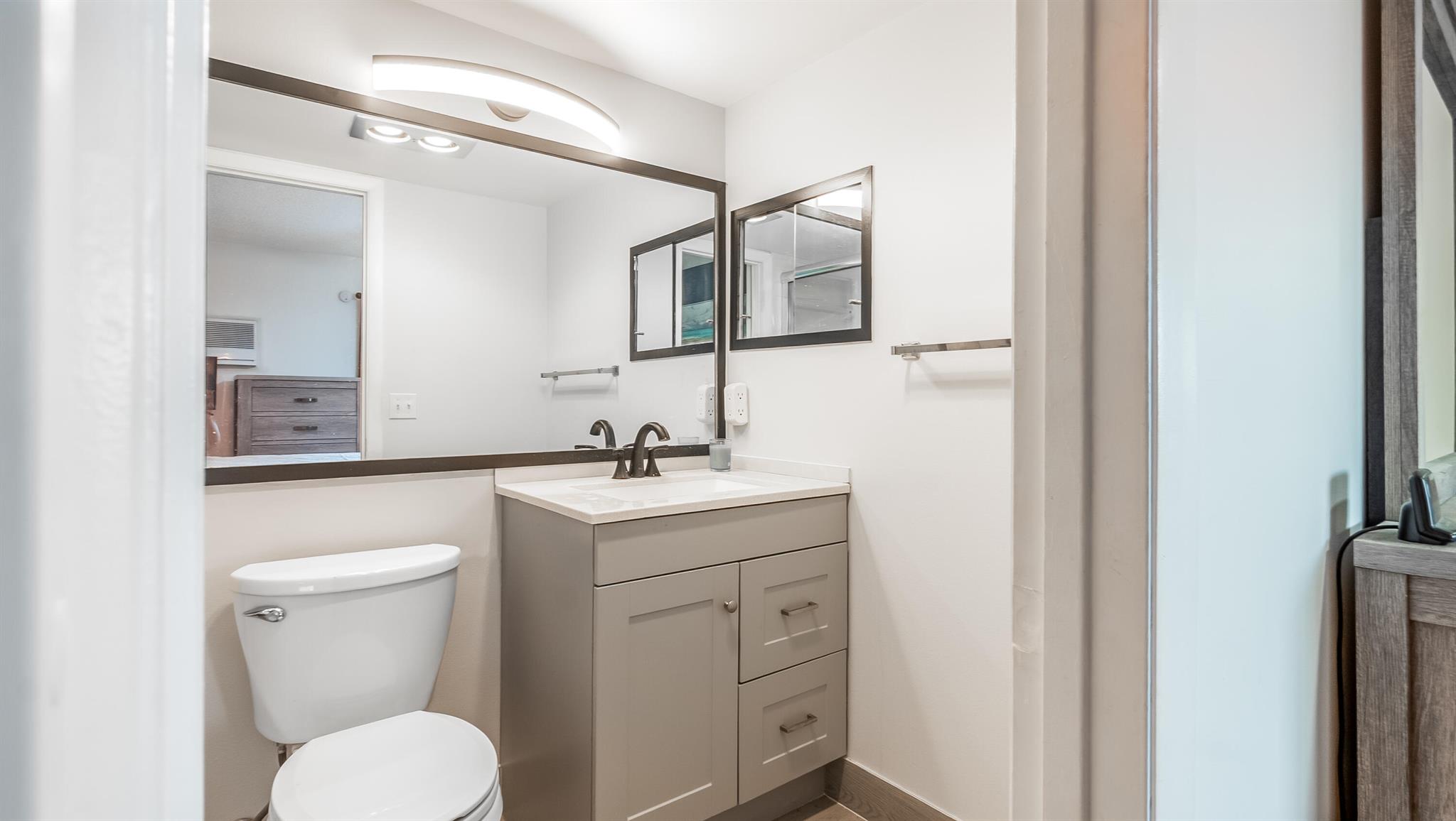 MARKHAM D CONDO - Residential