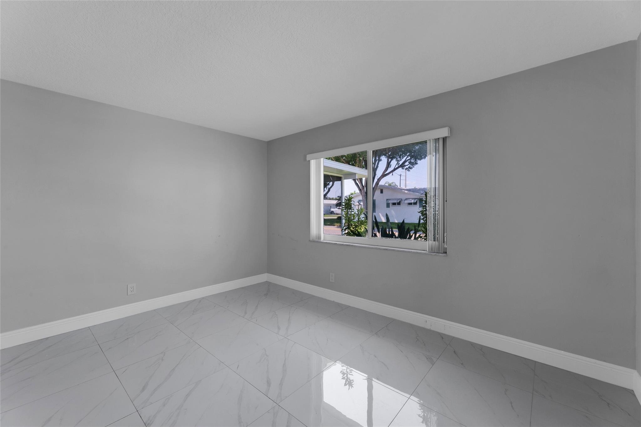 2470 NW 3rd Ave