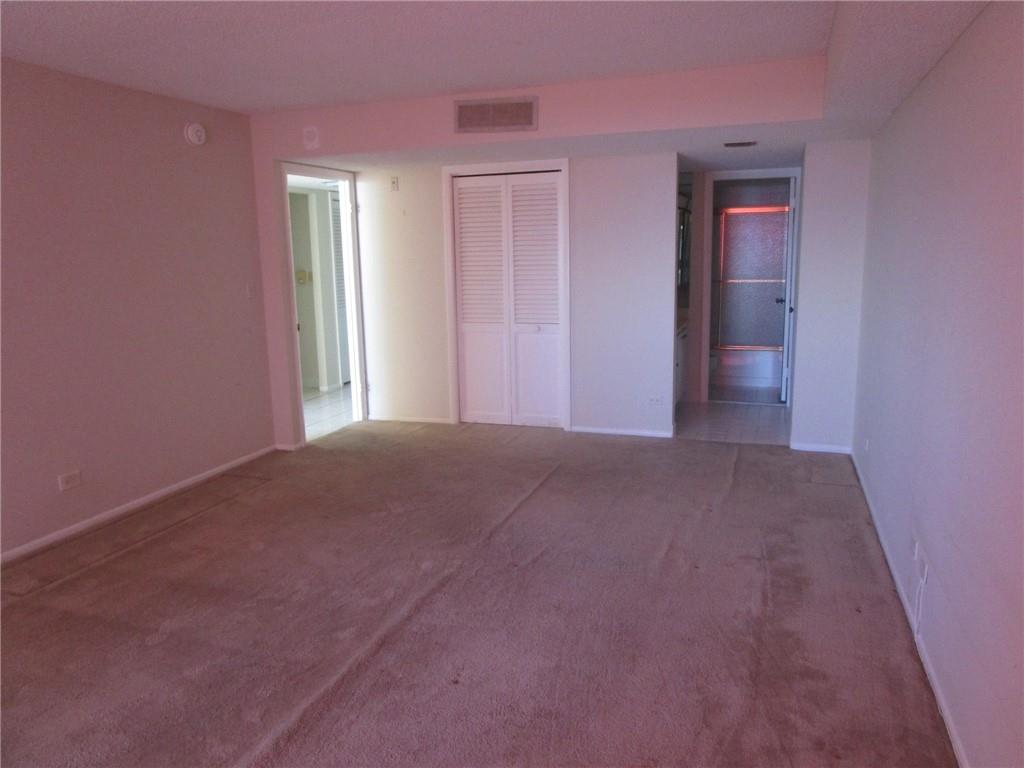 MAISON GRANDE CONDO - Residential