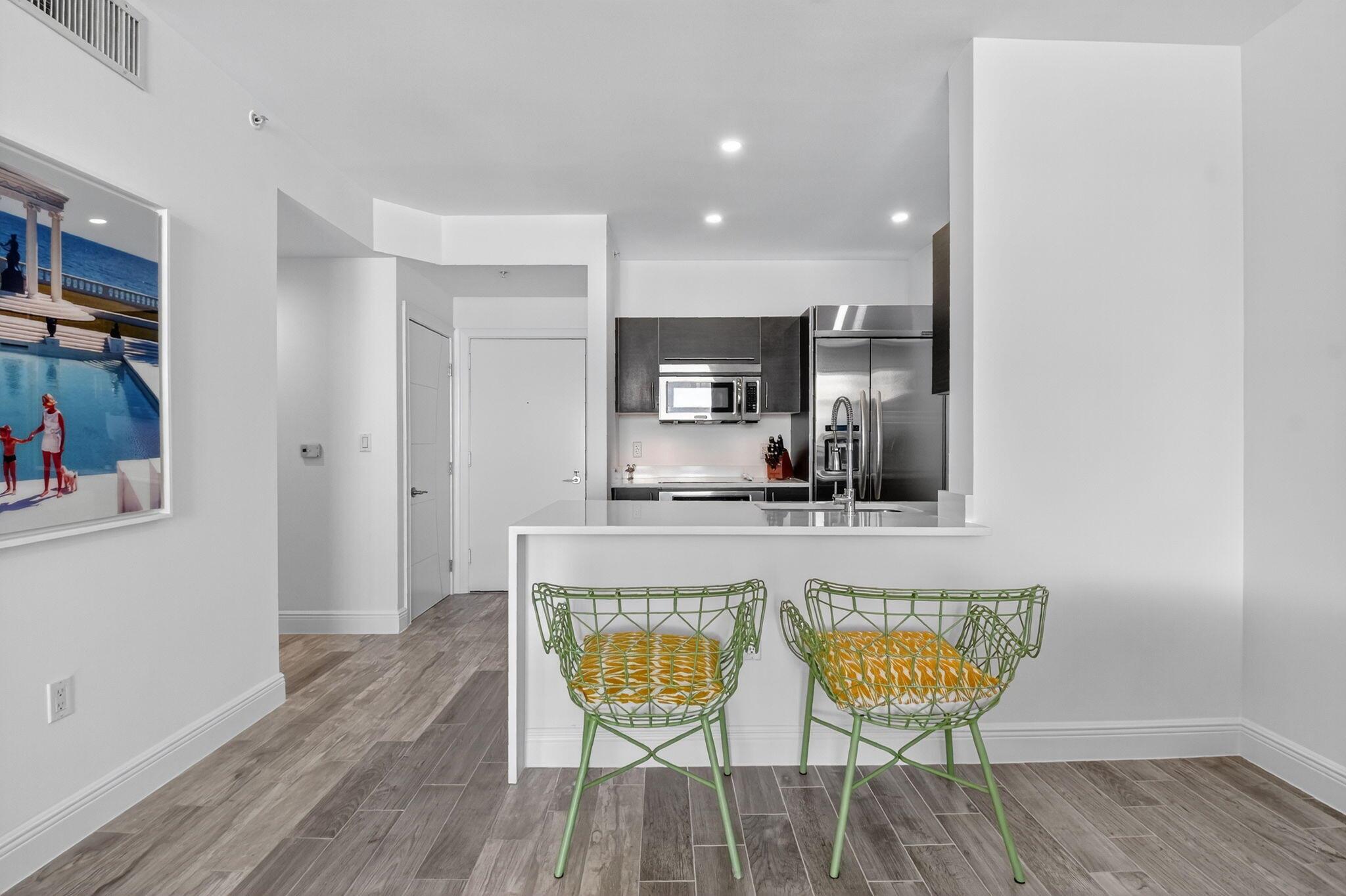 CITYPLACE SOUTH TOWER CON - Residential