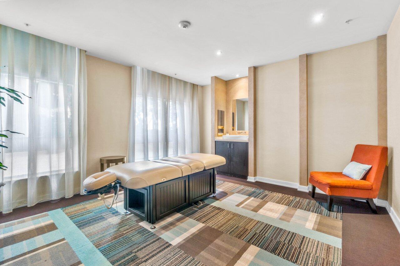 CITYPLACE SOUTH TOWER CON - Residential