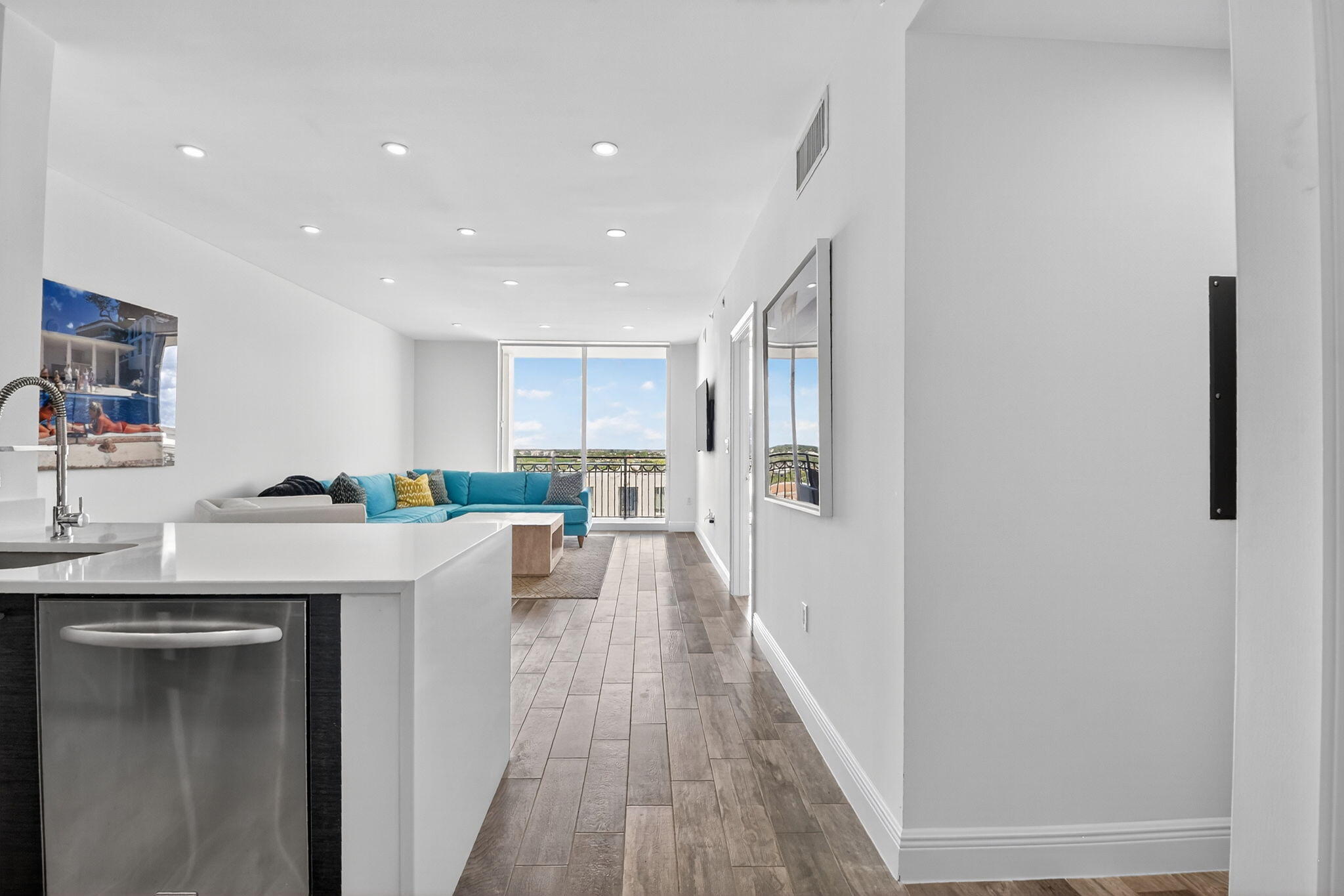 CITYPLACE SOUTH TOWER CONDO - Residential