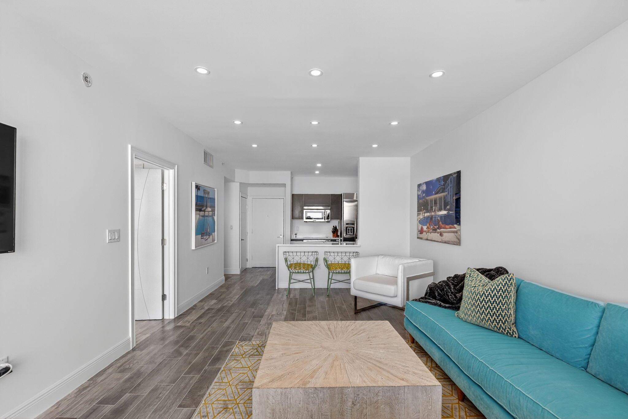 CITYPLACE SOUTH TOWER CON - Residential