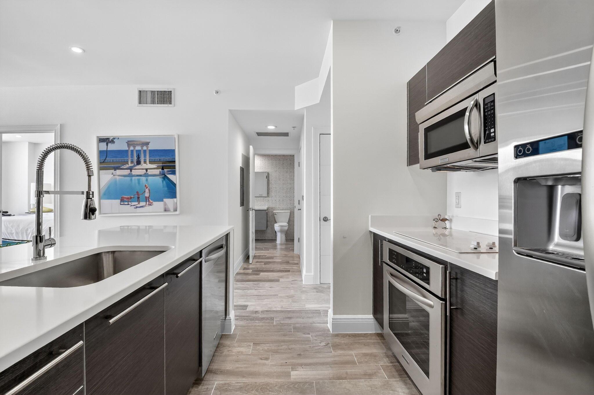 CITYPLACE SOUTH TOWER CON - Residential