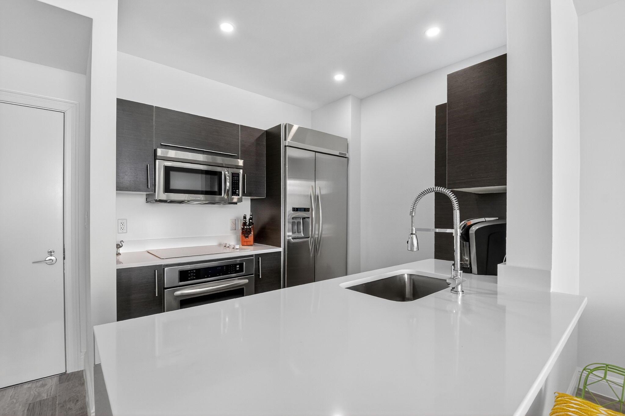 CITYPLACE SOUTH TOWER CON - Residential