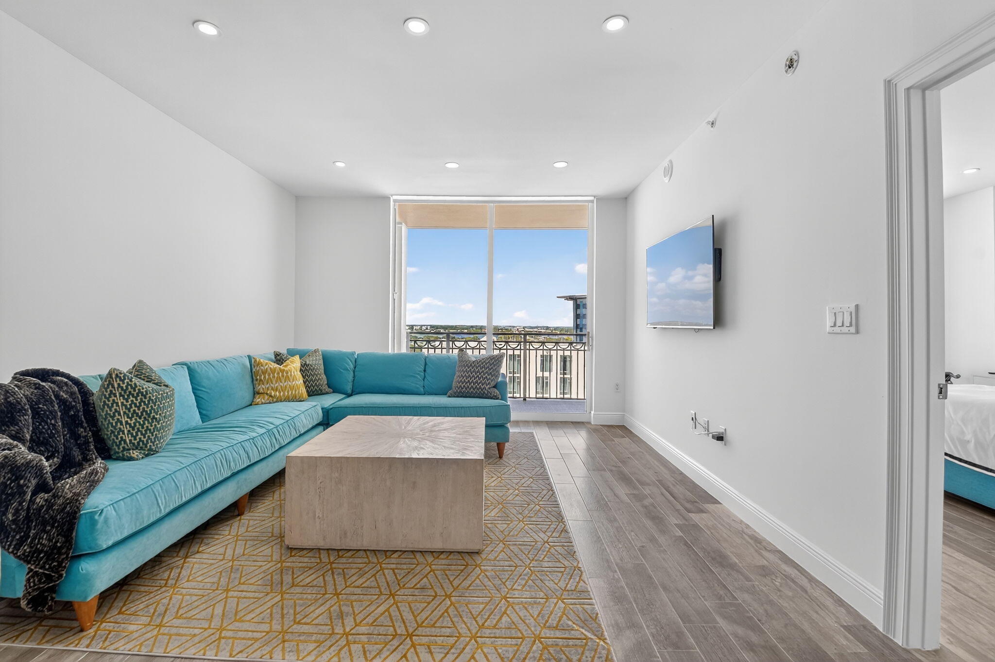 CITYPLACE SOUTH TOWER CONDO - Residential