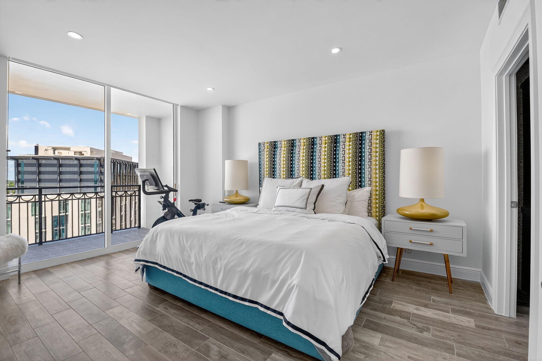 CITYPLACE SOUTH TOWER CON - Residential