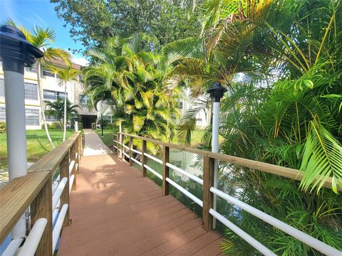 A home in Lauderdale Lakes