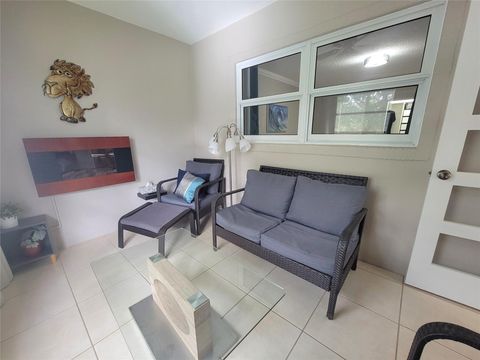 A home in Lauderdale Lakes