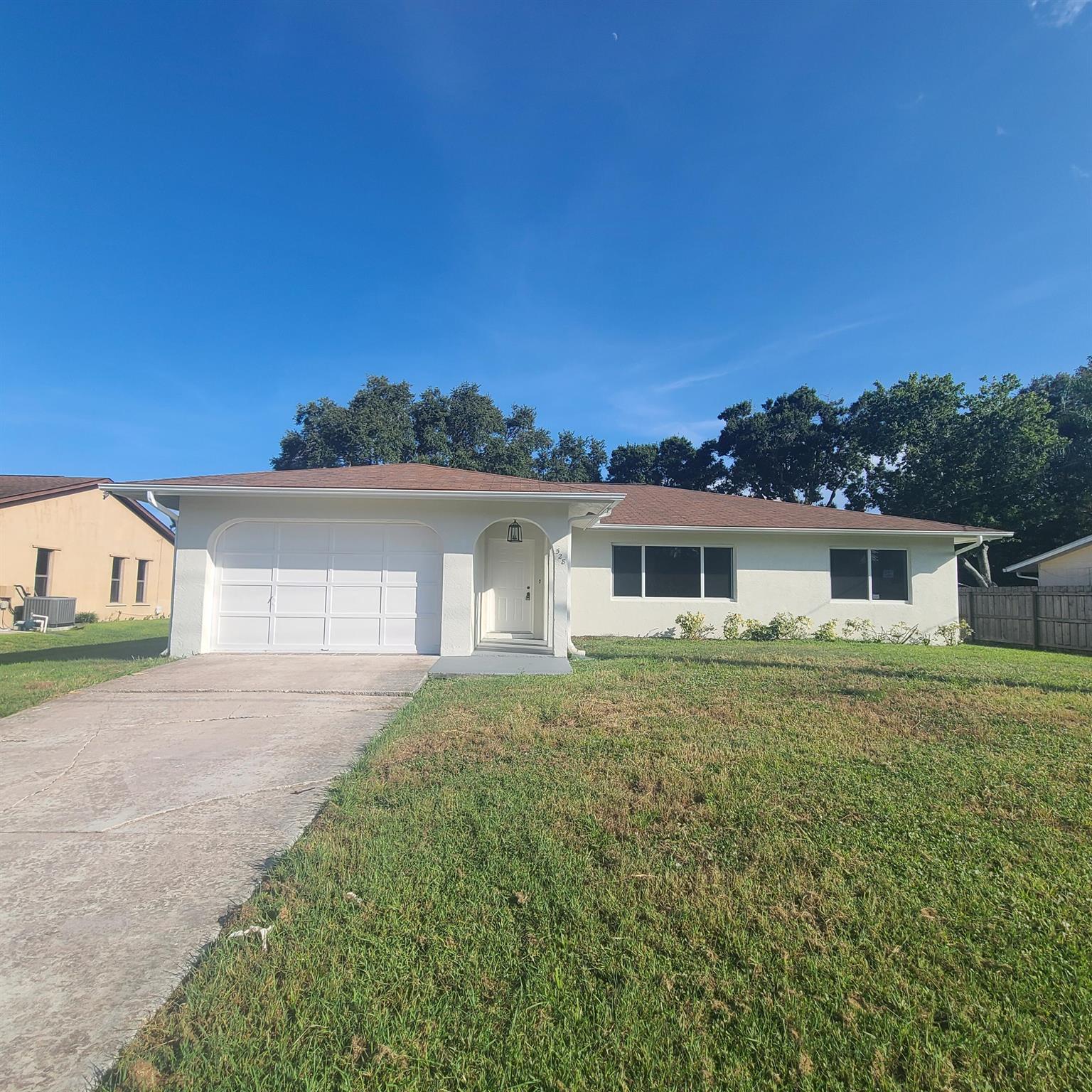 PORT ST LUCIE SECTION 24 - Residential Lease