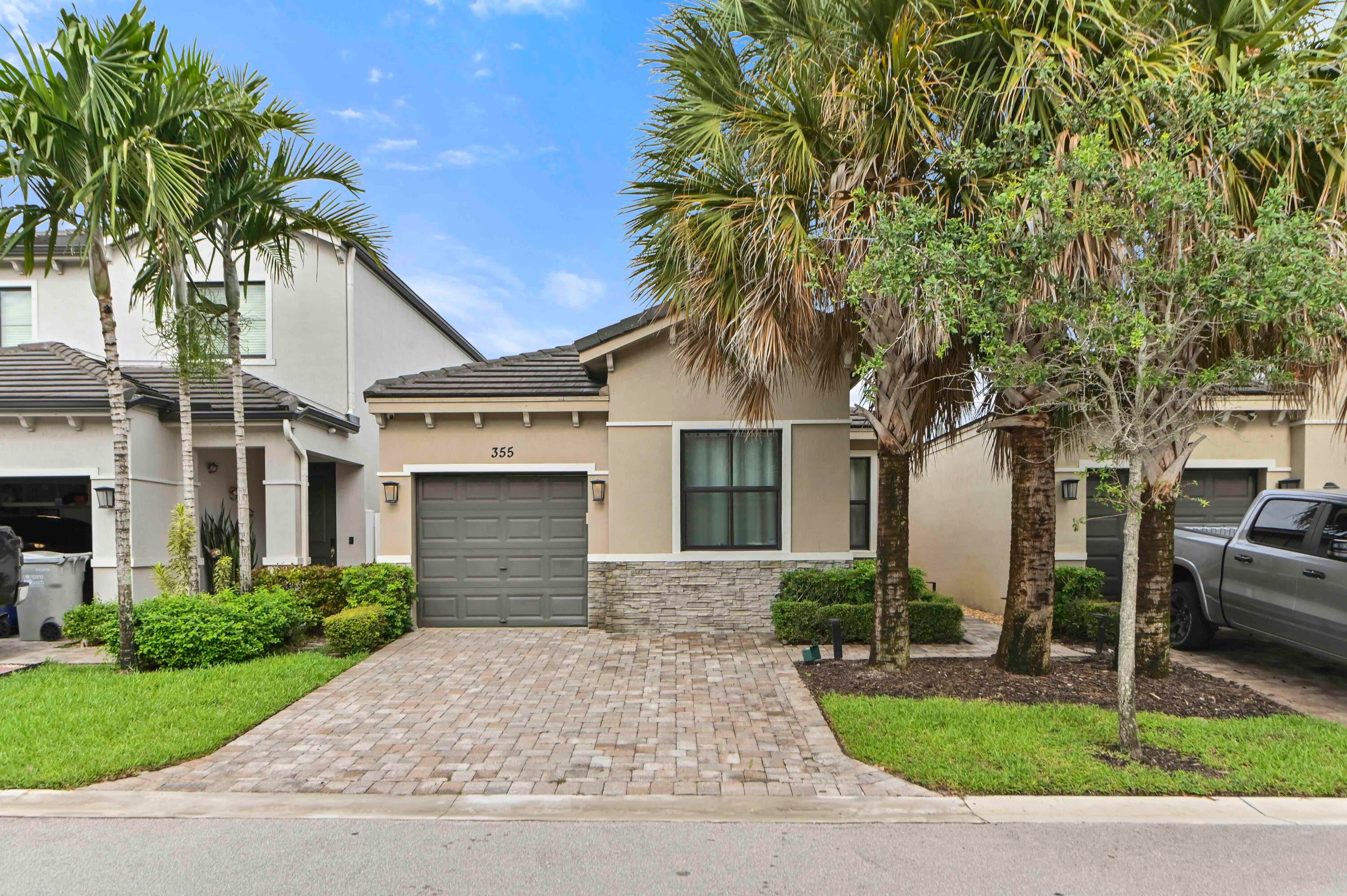 355 NW 33RD Lane