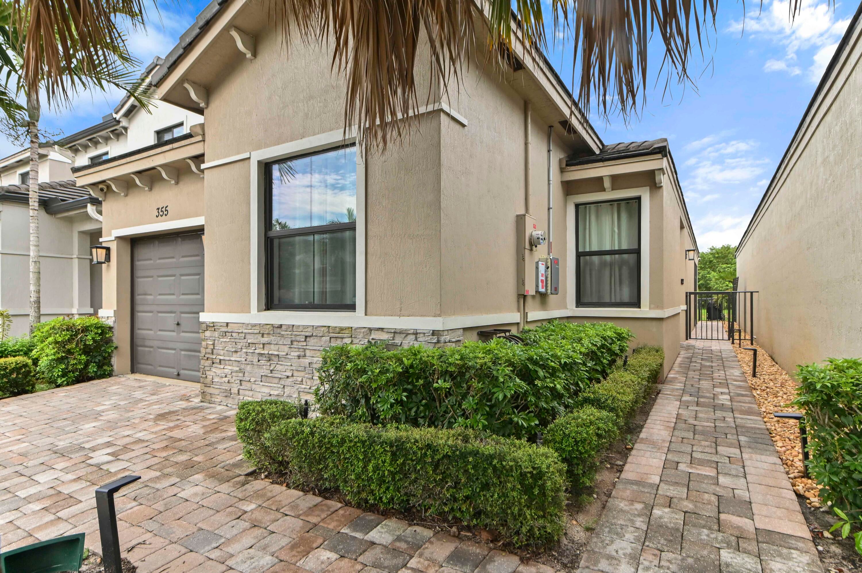 355 NW 33RD Lane