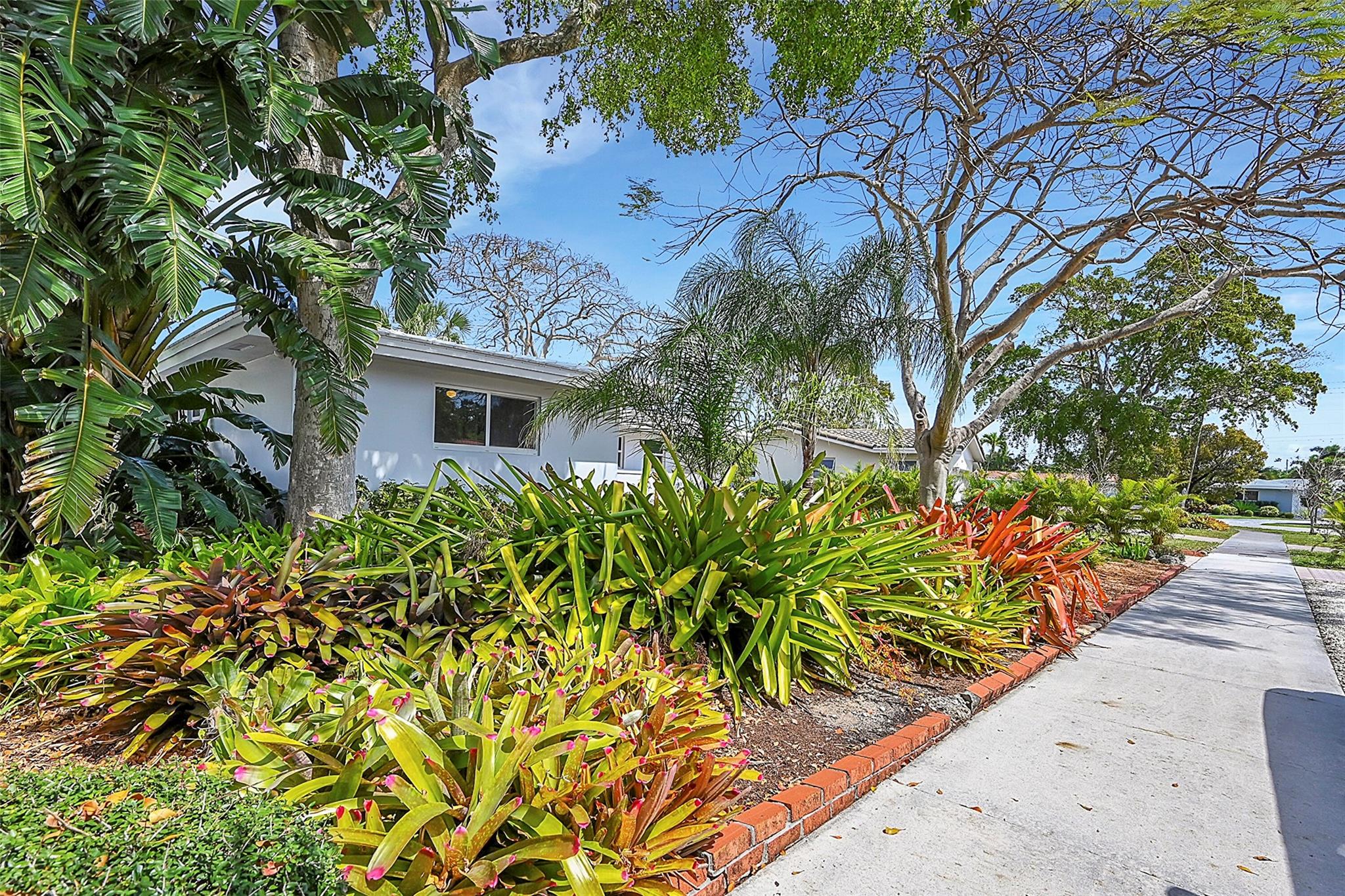 IMPERIAL POINT 3RD SEC - Residential