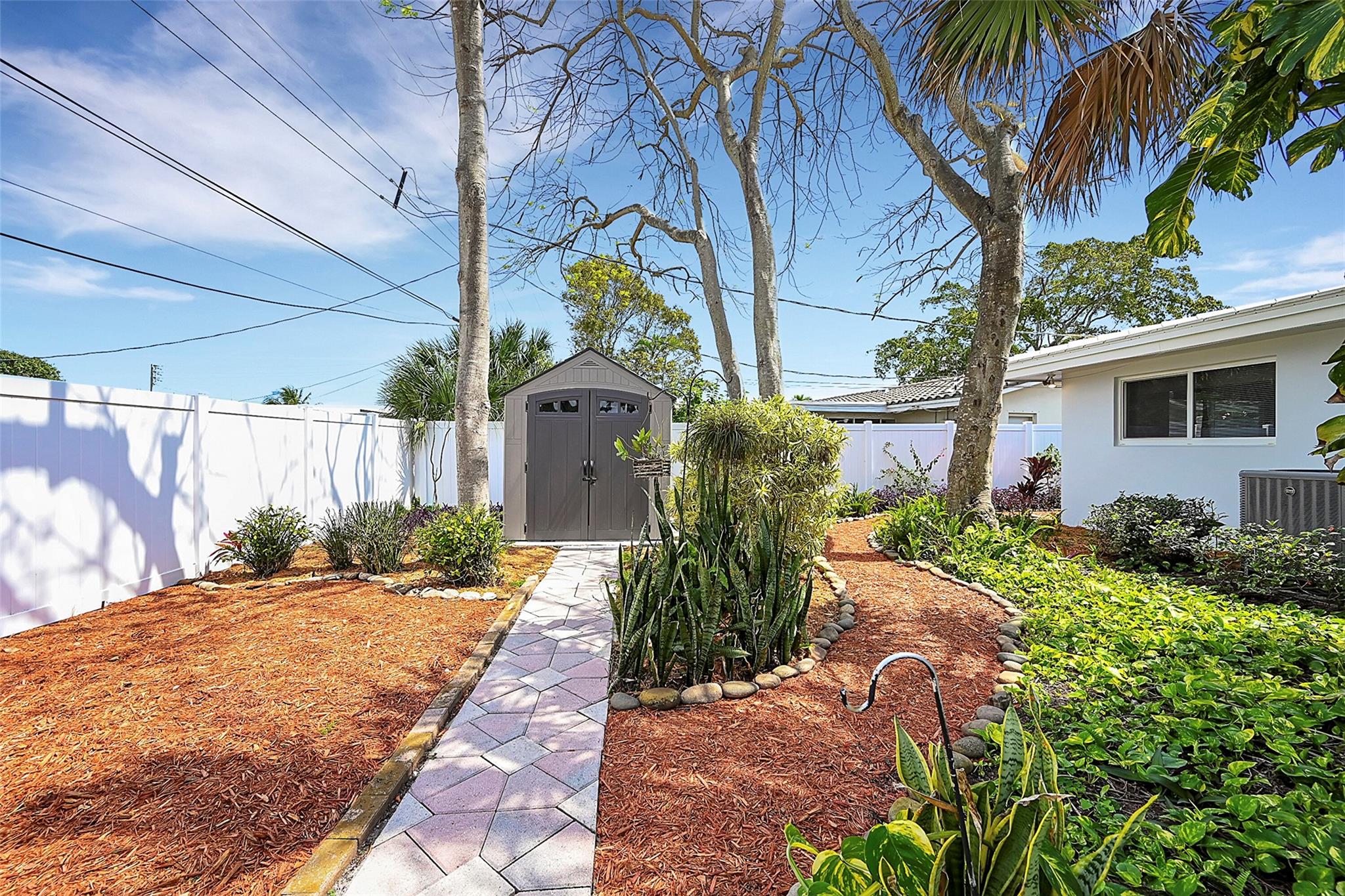 IMPERIAL POINT 3RD SEC - Residential