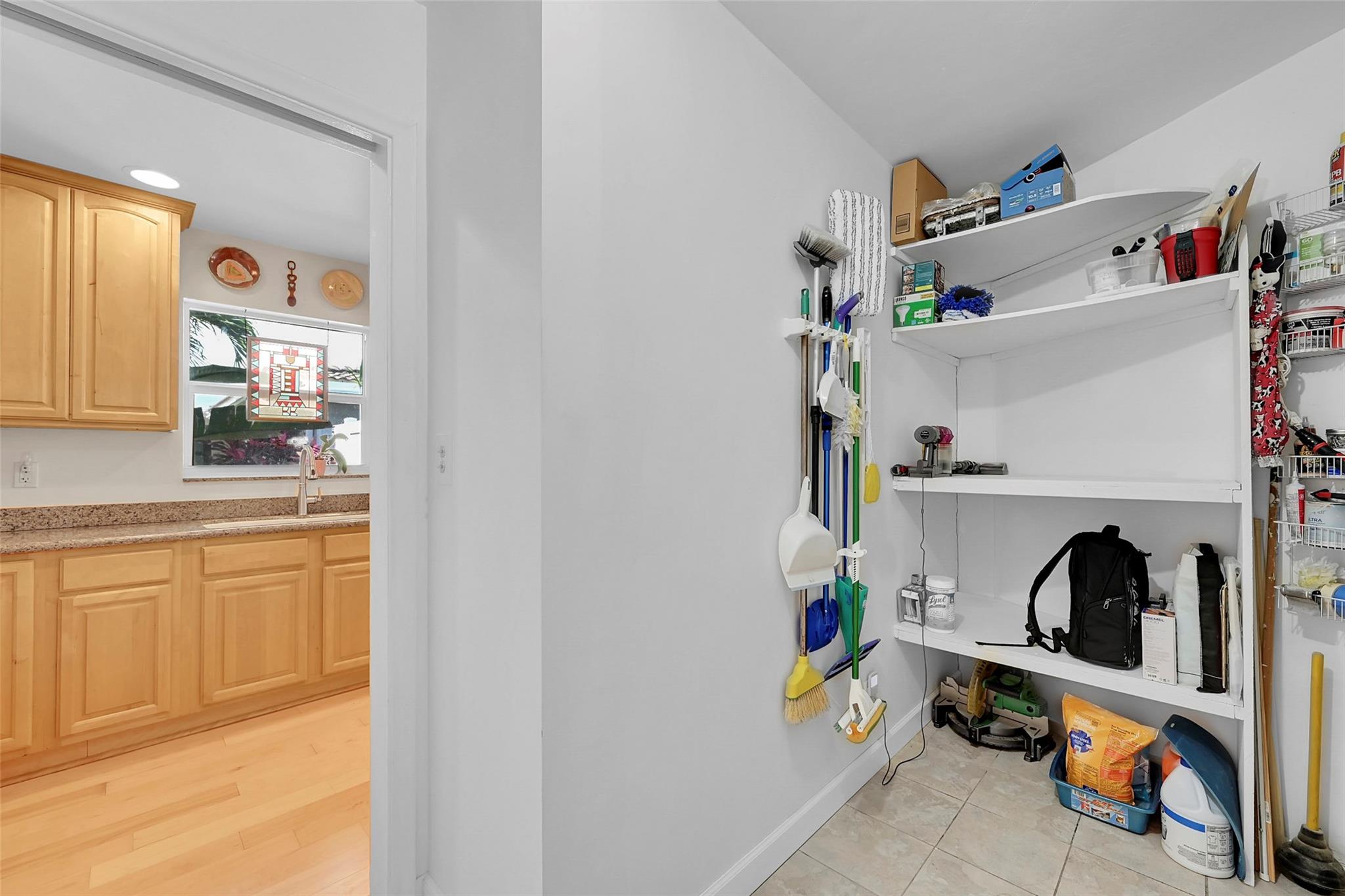 IMPERIAL POINT 3RD SEC - Residential