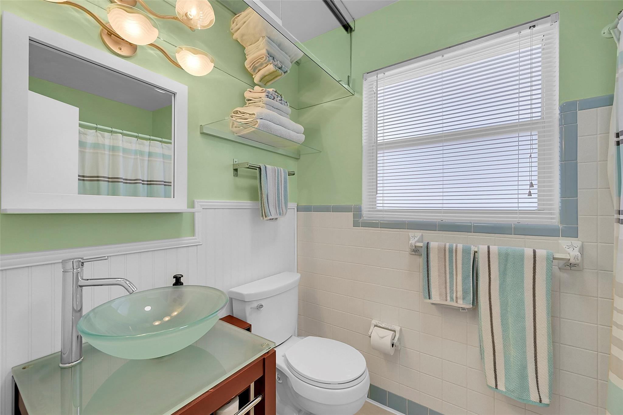 IMPERIAL POINT 3RD SEC - Residential