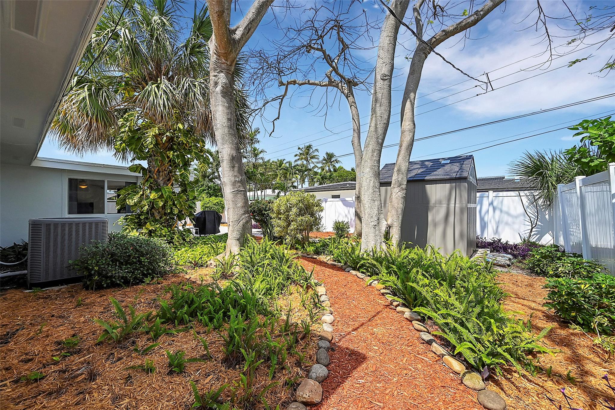 IMPERIAL POINT 3RD SEC - Residential