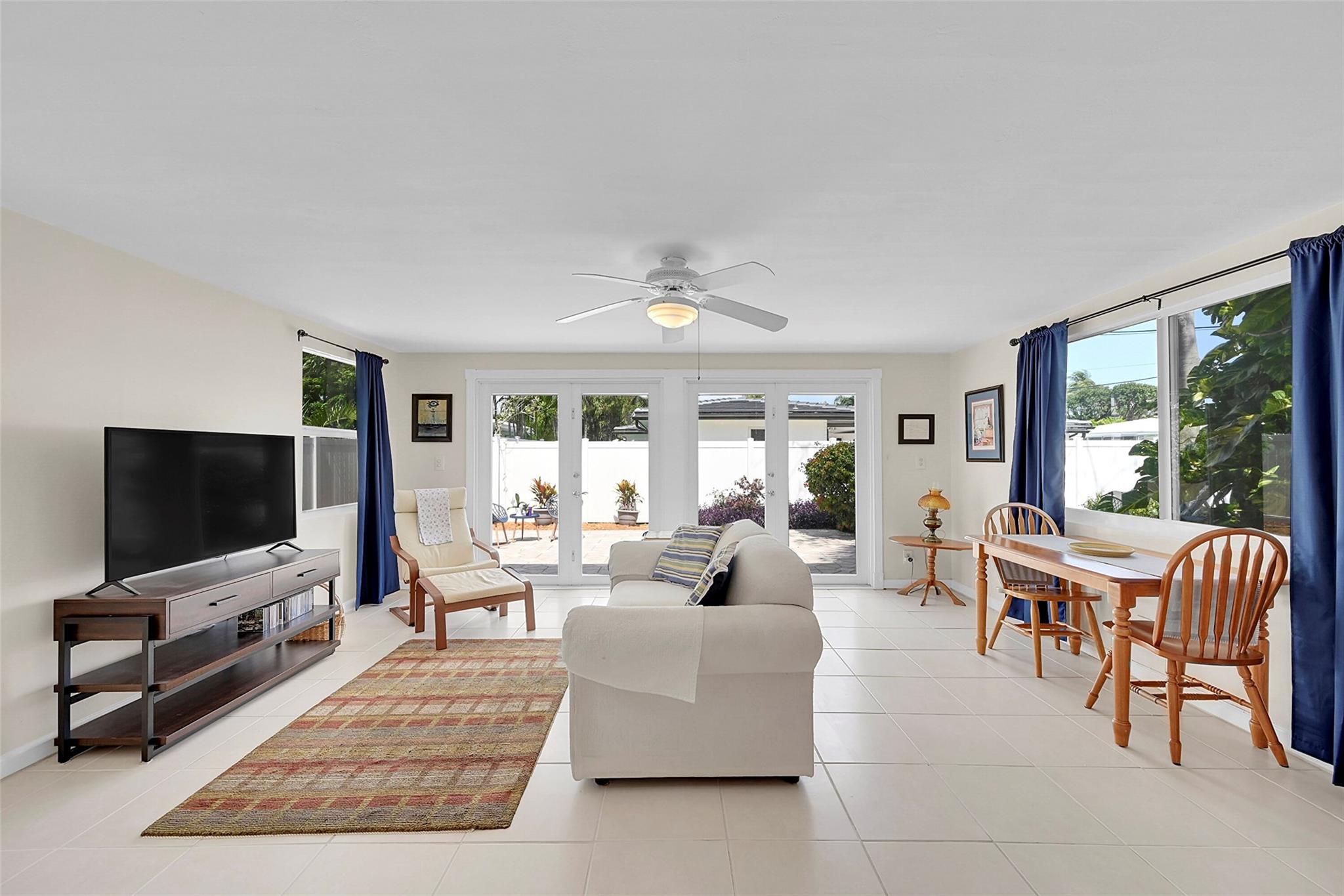 IMPERIAL POINT 3RD SEC - Residential