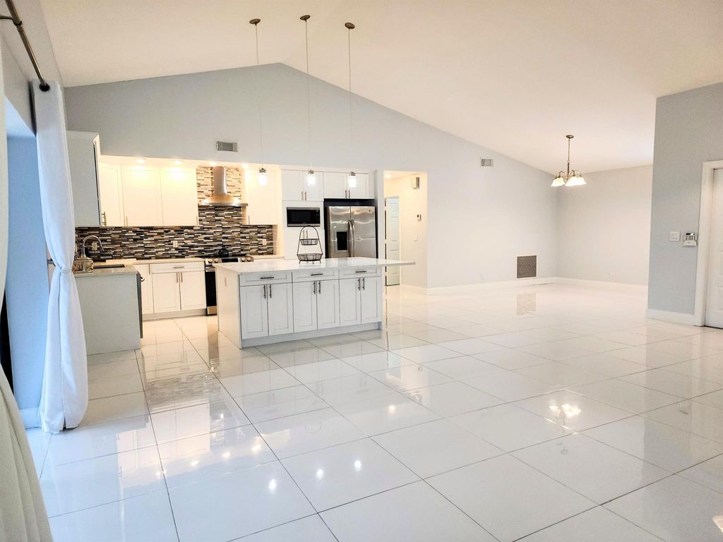 Photo of 14526 Paddock Drive, Wellington, FL 33414 (MLS # R10978577)