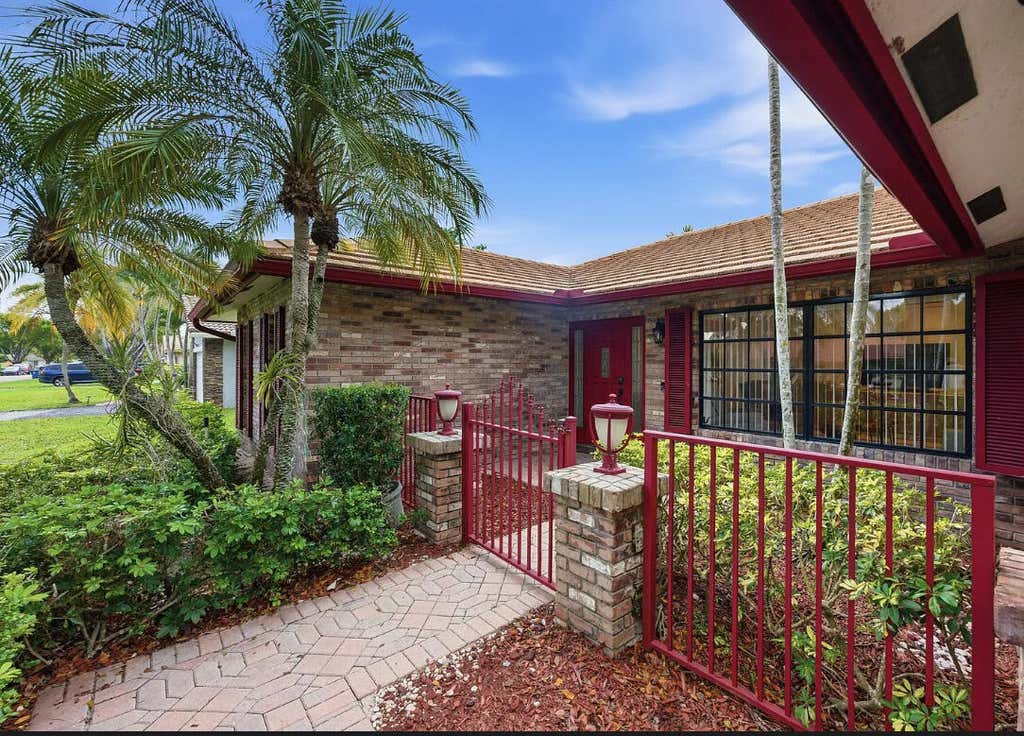 Photo of 10740 NW 19th Street, Coral Springs, FL 33071 (MLS # B26058900)