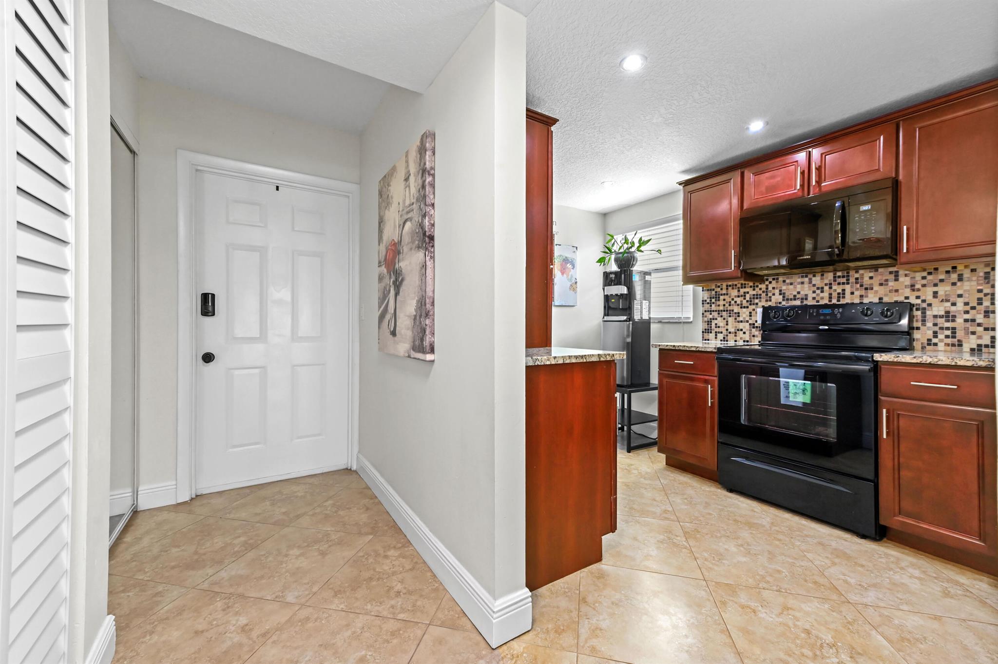 2905 SW 22nd Avenue 1080