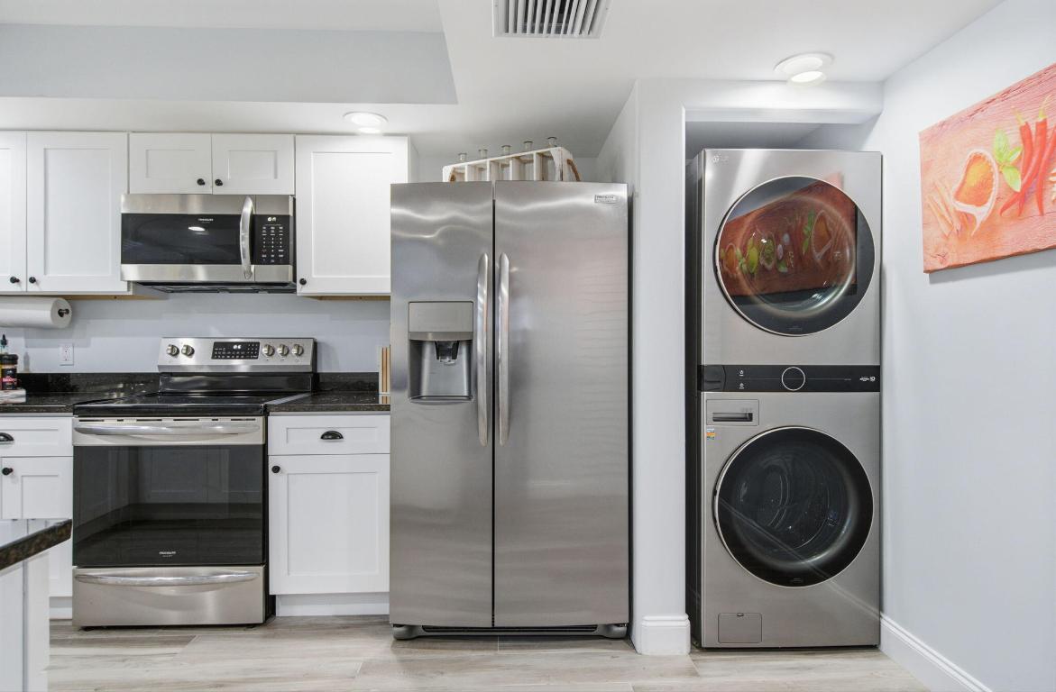 WELLESLEY AT SUNSET TRACE AT MARTIN DOWNS (AKA MAR - Residential