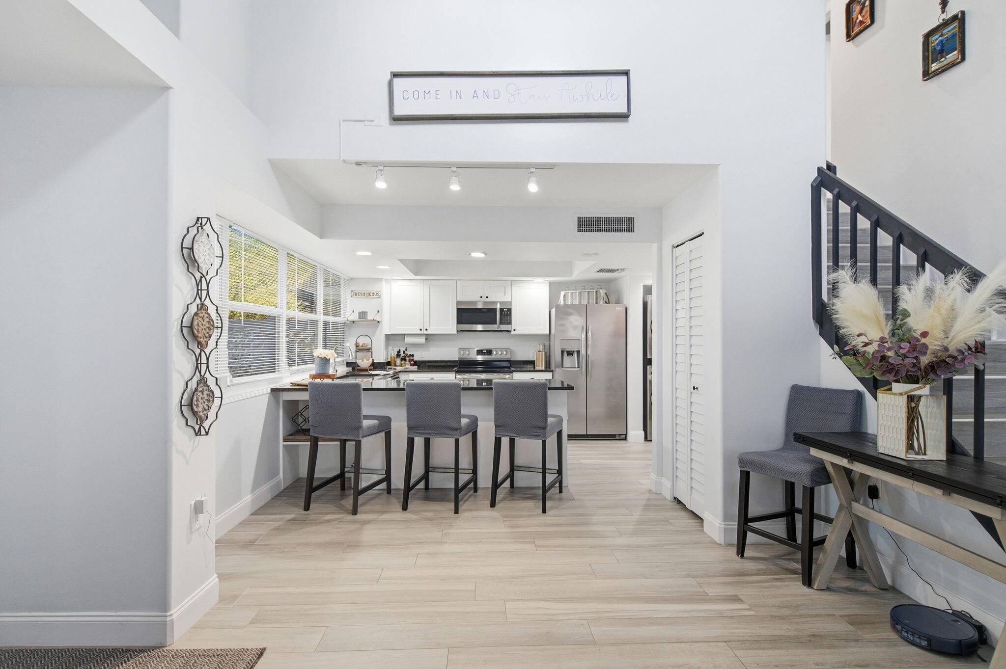 WELLESLEY AT SUNSET TRACE - Residential