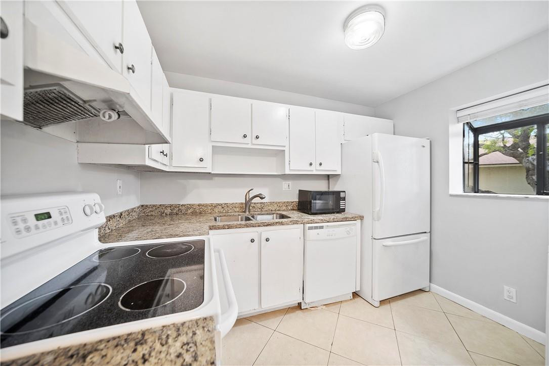503 Gardens Drive 202