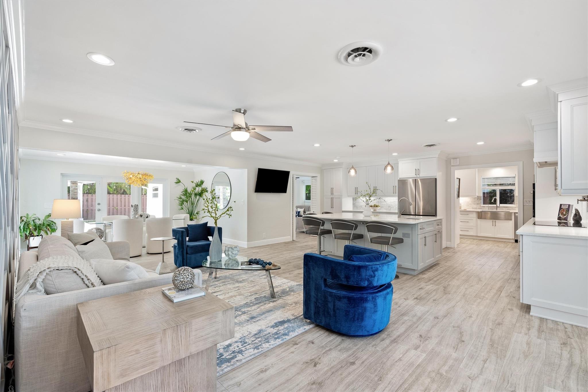 624 NW 22nd St