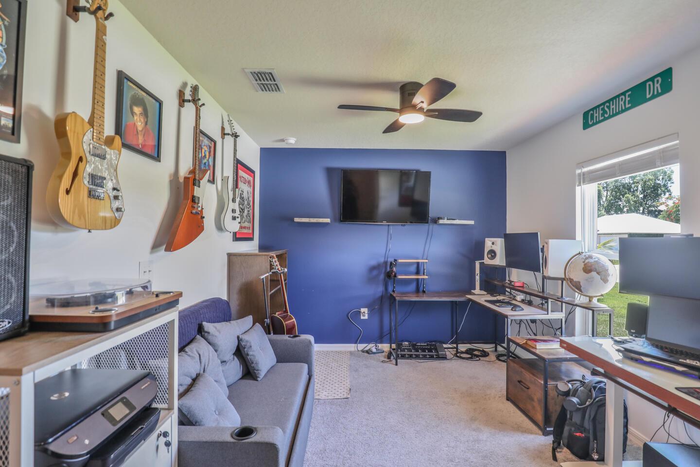 1937 SW Aguero Street, Port St Lucie, FL, 34953/$390,000 4 1937 SW Aguero Street