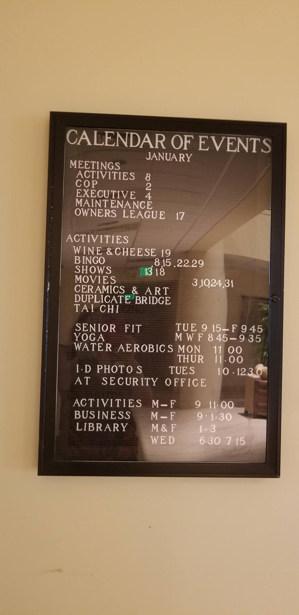 VILLAGE ROYALE ON THE GREEN CONDO / GREENHAVEN - Residential