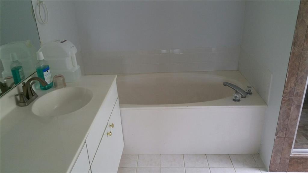 Acreage & Unrec - Residential Lease