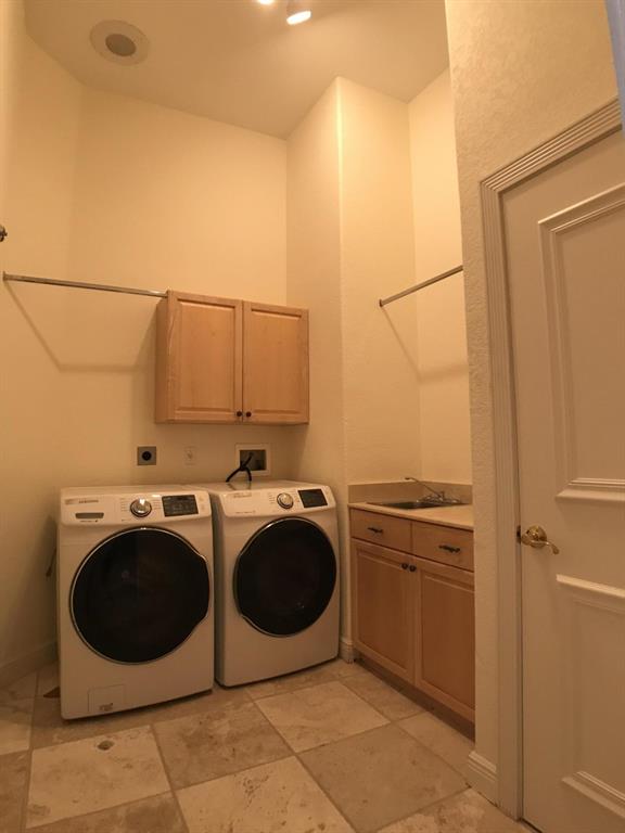 SADDLE TRAIL PARK OF WELLINGTON - Residential