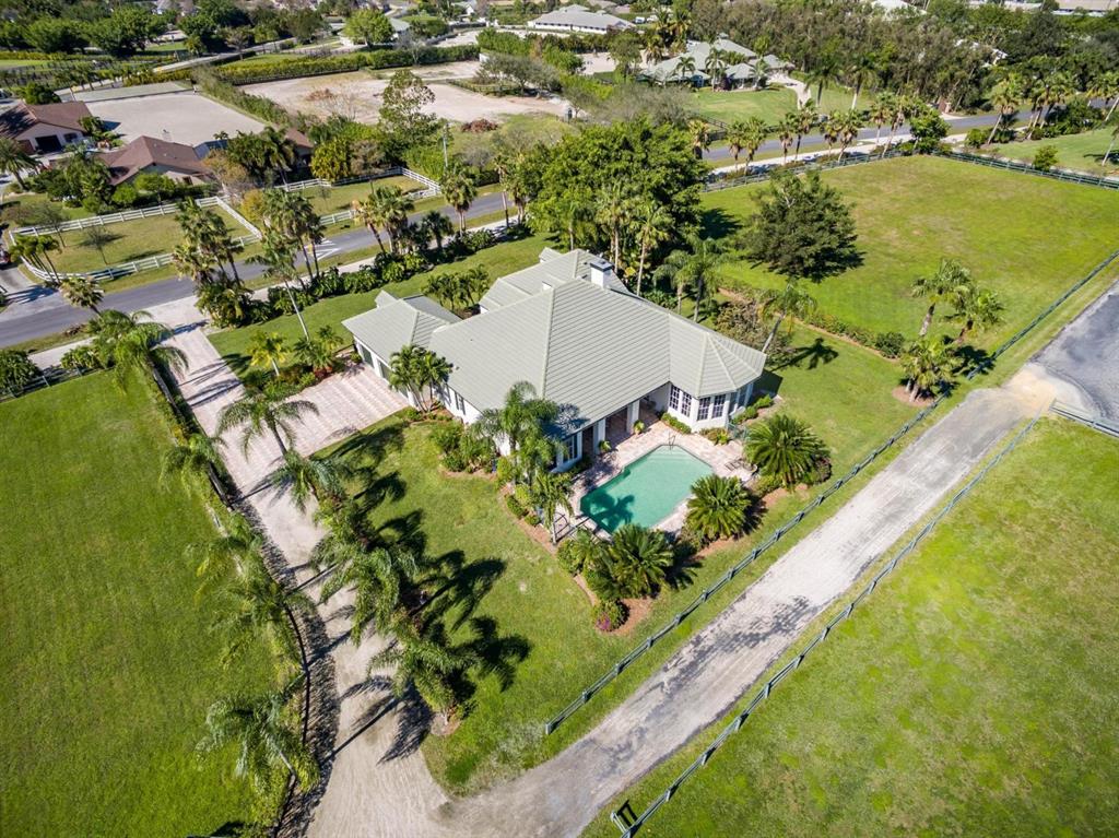 SADDLE TRAIL PARK OF WELLINGTON - Residential