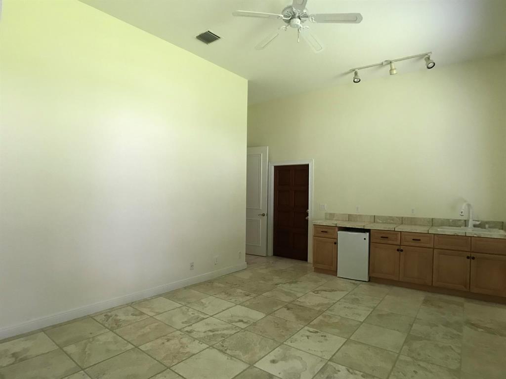 SADDLE TRAIL PARK OF WELLINGTON - Residential