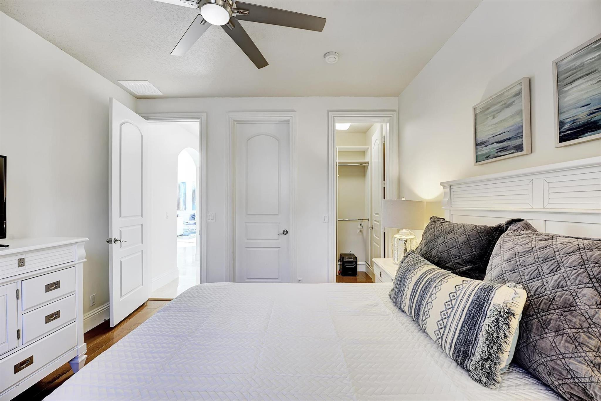 BOYNTON BEACH PARK - Residential Lease