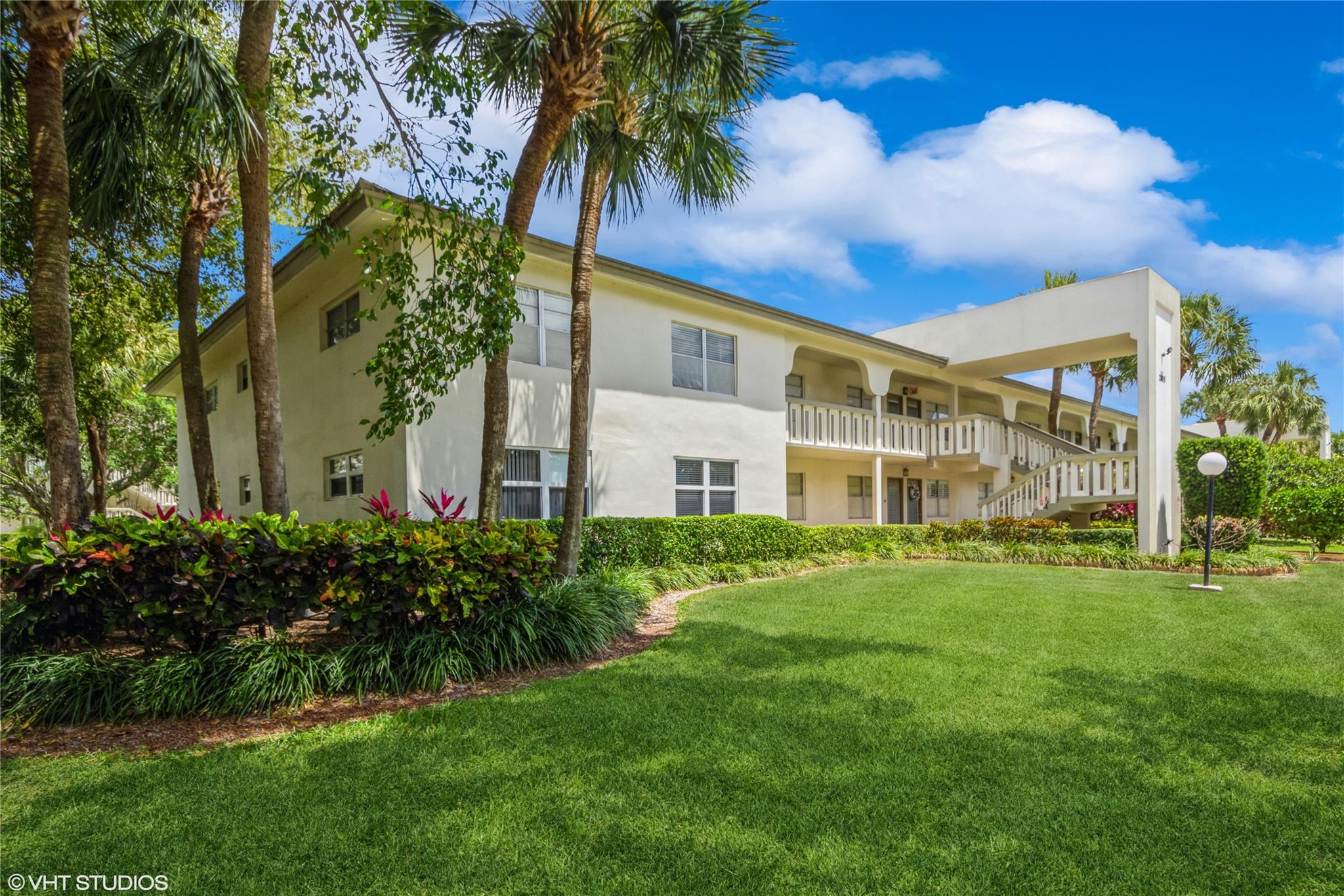 VICTORIA VILLAGE - Residential