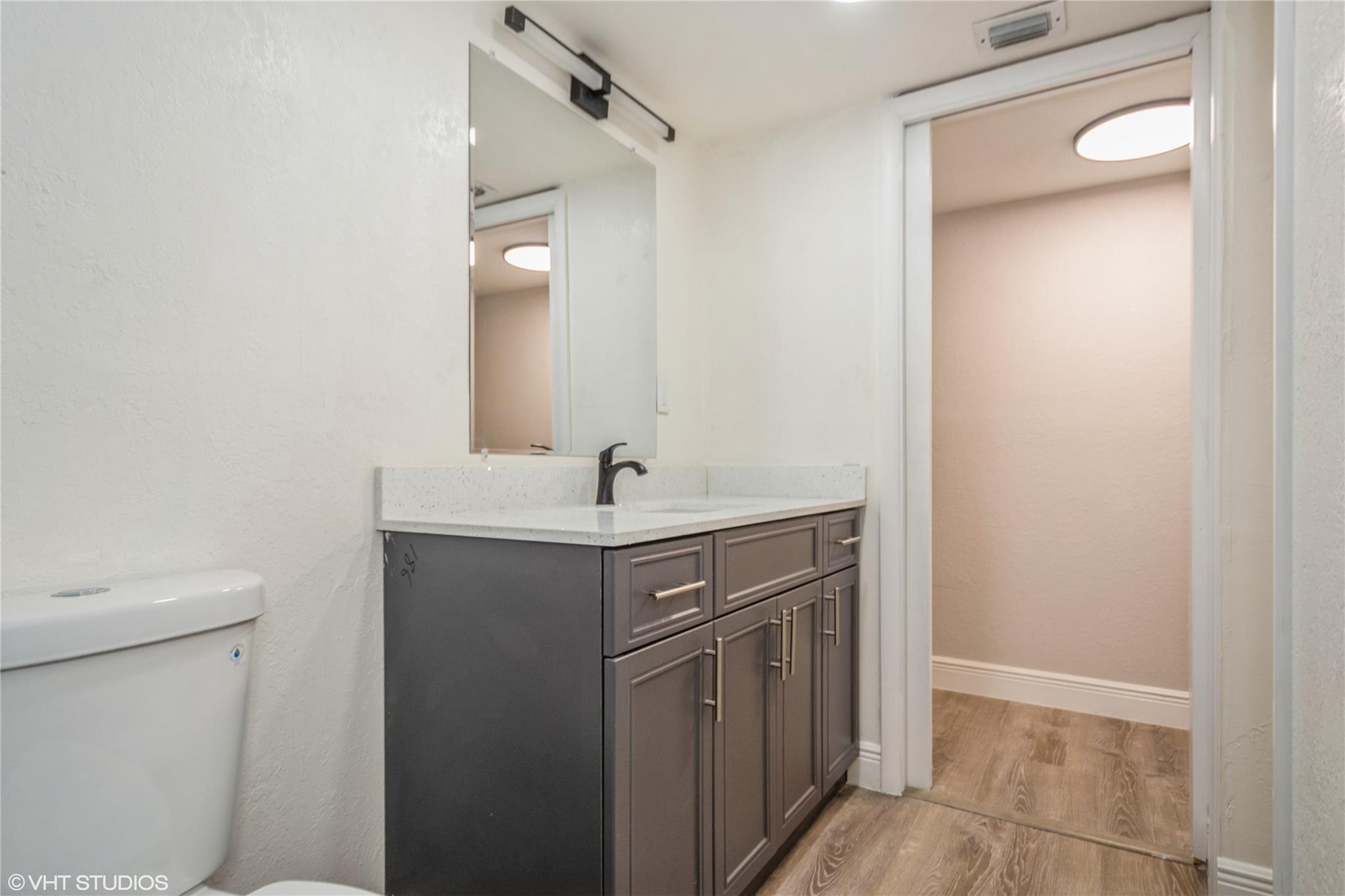 VICTORIA VILLAGE - Residential