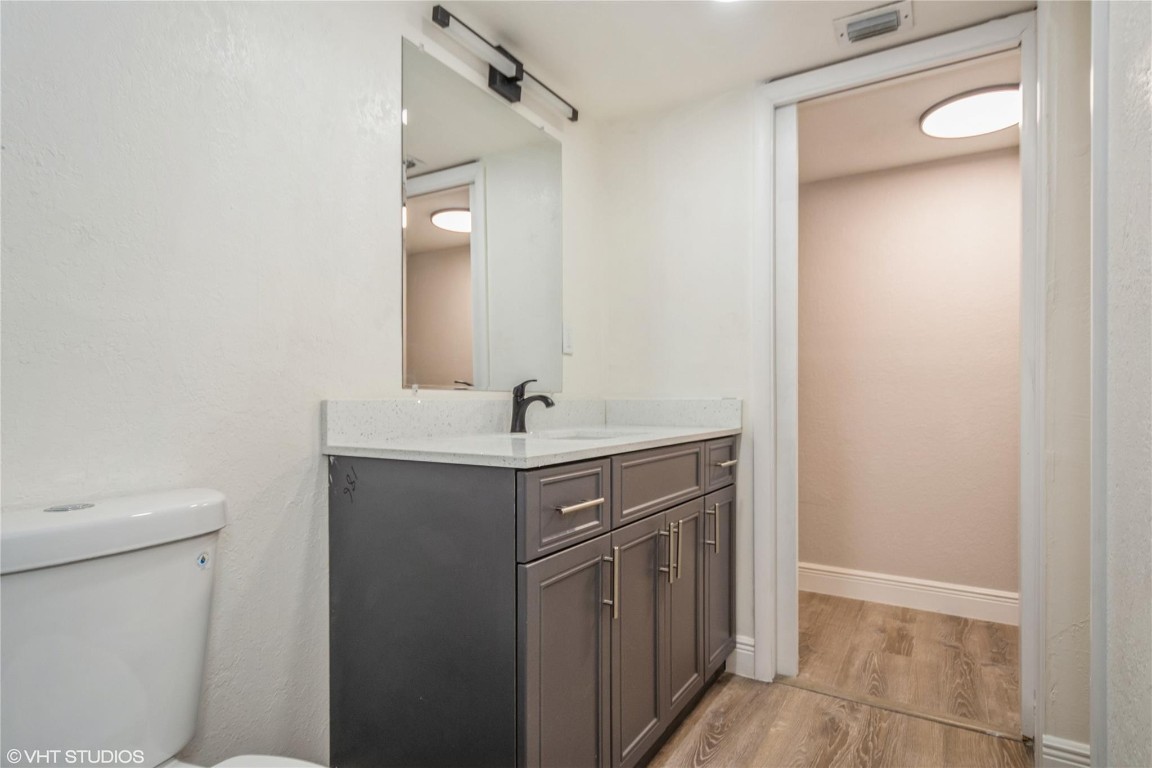 VICTORIA VILLAGE - Residential