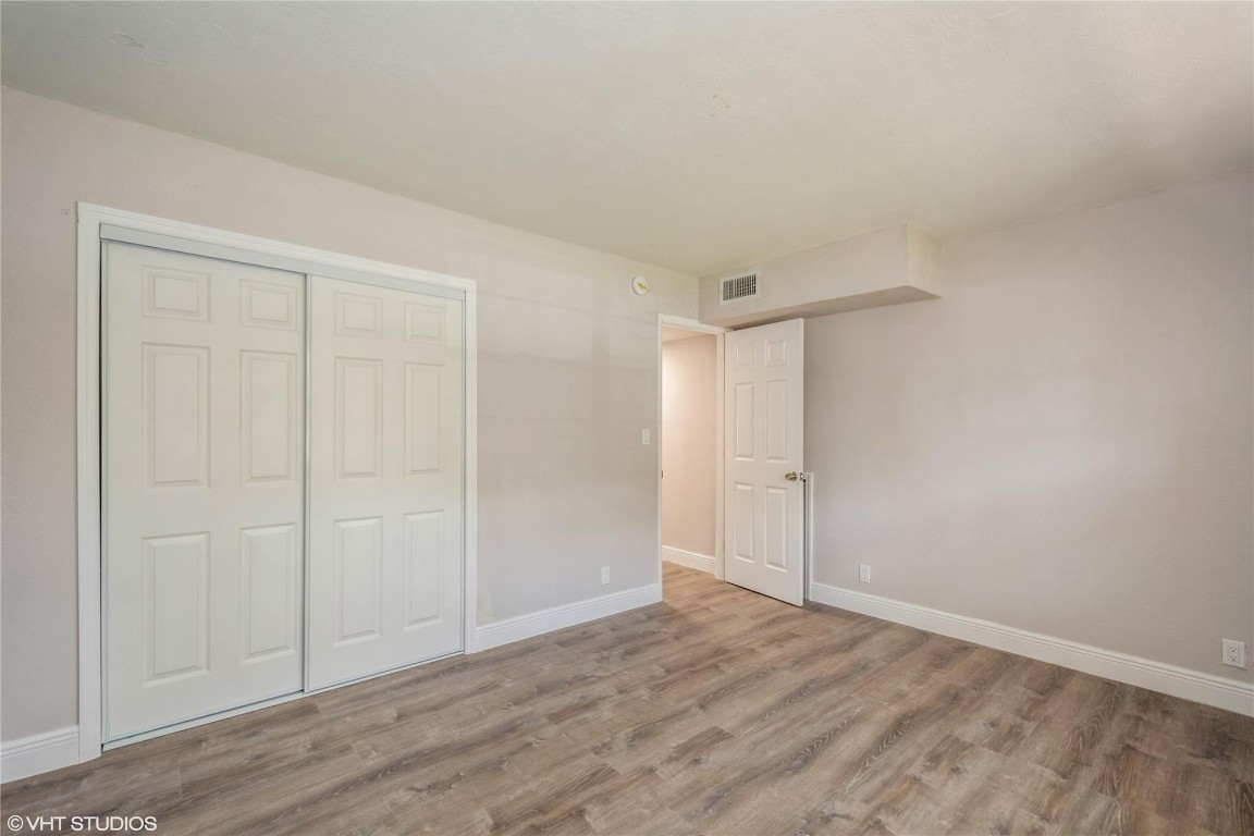 VICTORIA VILLAGE - Residential