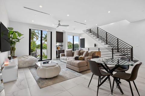 Tiny photo for 1044 N Victoria Park Road, Fort Lauderdale, FL 33304 (MLS # B26013693)