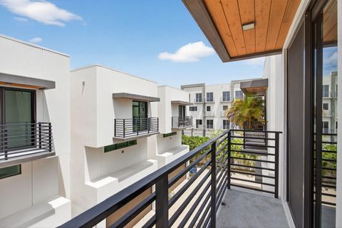 Tiny photo for 1044 N Victoria Park Road, Fort Lauderdale, FL 33304 (MLS # B26013693)