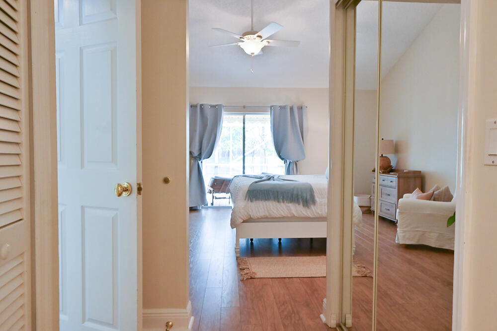 MEADOWLAND COVE 1 OF WELLINGTON - Residential Lease