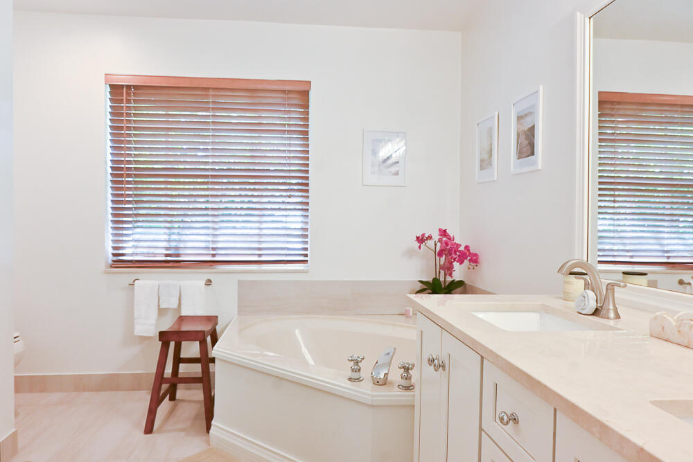 MEADOWLAND COVE 1 OF WELLINGTON - Residential Lease