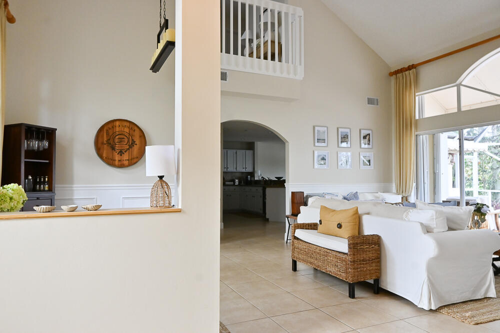 MEADOWLAND COVE 1 OF WELLINGTON - Residential Lease