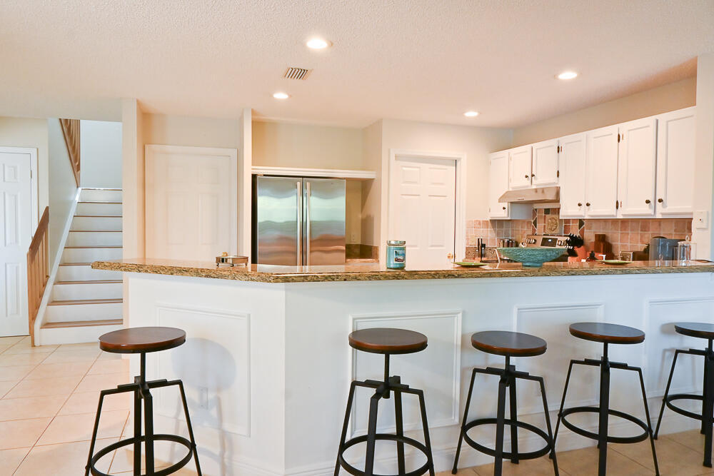 MEADOWLAND COVE 1 OF WELLINGTON - Residential Lease