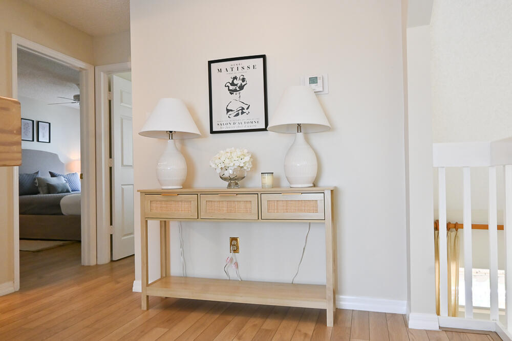 MEADOWLAND COVE 1 OF WELLINGTON - Residential Lease